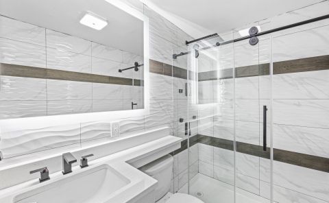 Hotel Hotel Opus Bronx image
