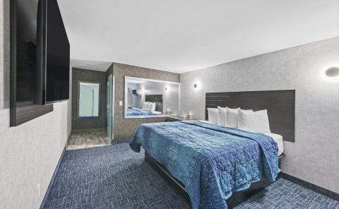 Hotel Hotel Opus Bronx image