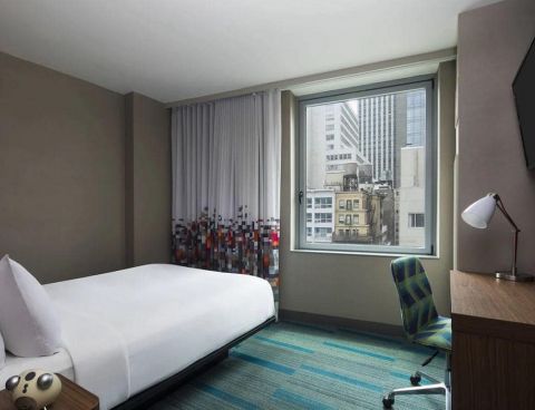 Hotel Aloft Manhattan Downtown - Financial District image