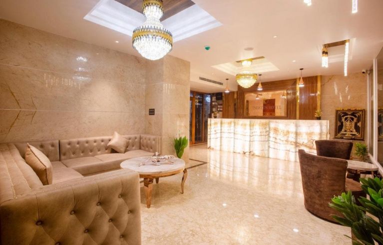 Kingston Hotel, Bangalore 
