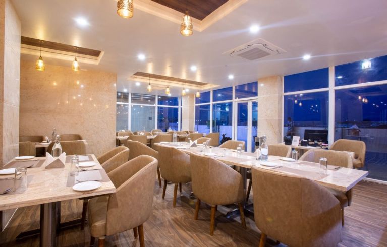 Kingston Hotel, Bangalore 