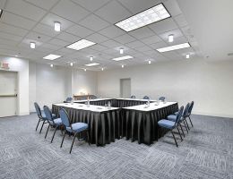 Holiday Inn Express & Suites Airport-Calgary, Calgary