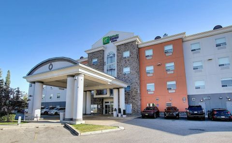 Hotel Holiday Inn Express & Suites Airport-Calgary image