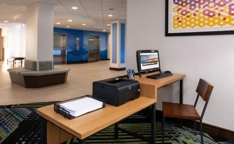 Hotel Holiday Inn Express Towson Baltimore N. image