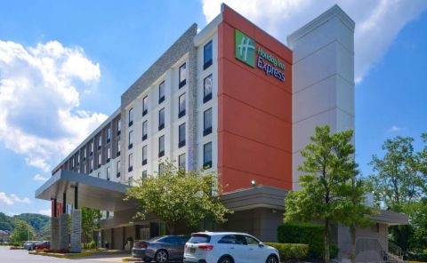 Hotel Holiday Inn Express Towson Baltimore N. image