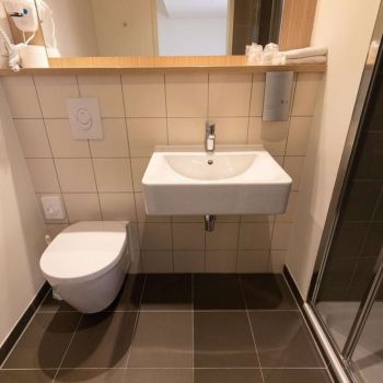 Hotel B&B Hotel Frankfurt-Airport image