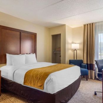 Hotel Comfort Inn Atlanta Airport image