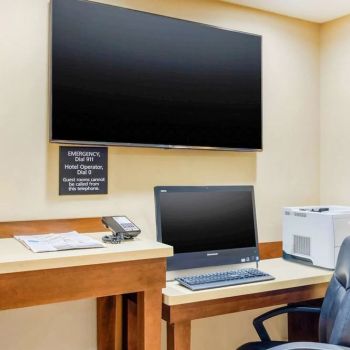 Hotel Comfort Inn Atlanta Airport image