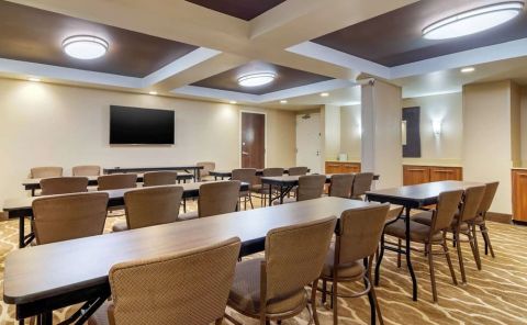 Hotel Comfort Inn Atlanta Airport image