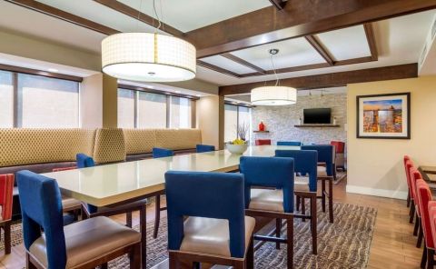 Hotel Comfort Inn Atlanta Airport image