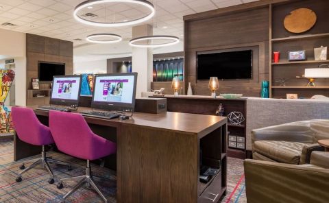 Hotel Crowne Plaza Memphis Downtown image