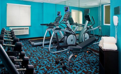 Hotel Fairfield Inn & Suites Houston Hobby Airport image
