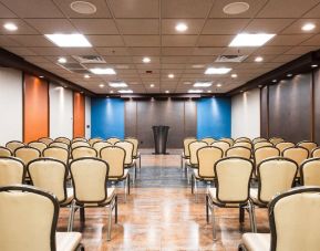 Holiday Inn Newark International Airport-North, Newark (NJ)
