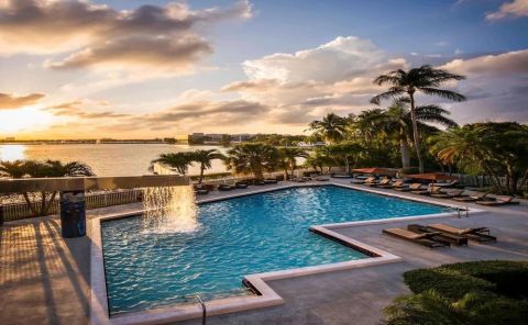 Hotel Pullman Miami Airport image