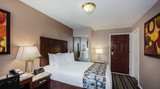 Ramada by Wyndham Vancouver Downtown, Vancouver (CAN)