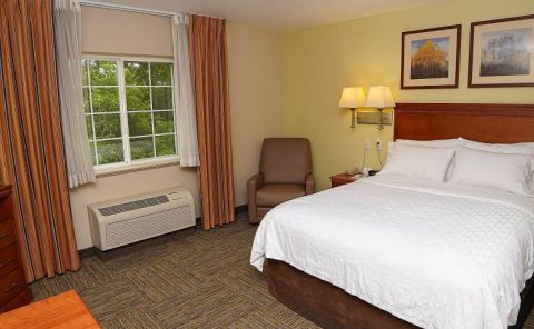 Hotel Candlewood Suites Boise image