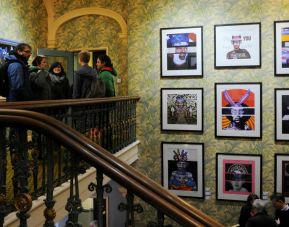 The hotel’s art gallery is free for visitors to peruse at their leisure and offers a range of artistic styles to admire.