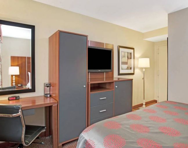 Ramada Staten Island