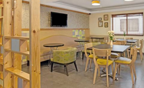 Hotel Ramada Staten Island image
