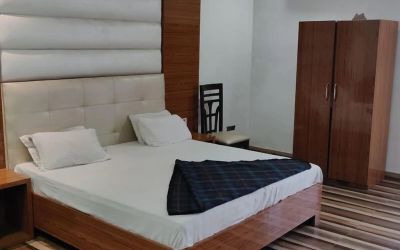 Hotel Mandakini Royale, Kanpur