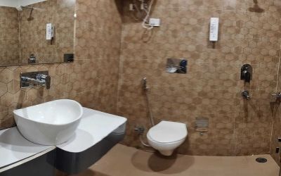 Hotel Mandakini Royale, Kanpur