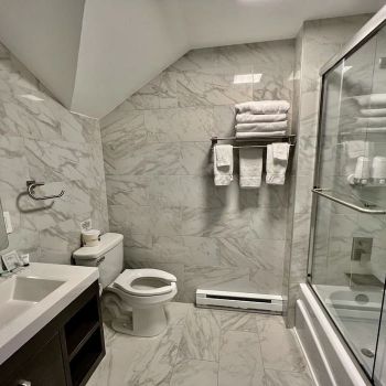 Hotel Skylaranna Hotel & Resort image