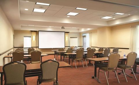 Hotel Hyatt Place Dallas Garland image
