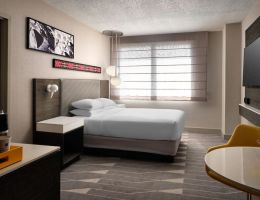 Hyatt Regency at Los Angeles International Airport, Los Angeles