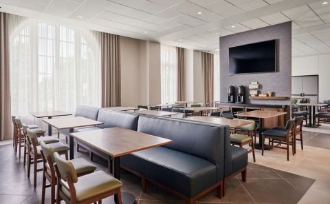 Hotel Hyatt Place Chicago Medical/University District image