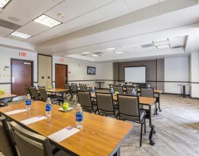 Professional meeting room at Hyatt Place Houston – North.