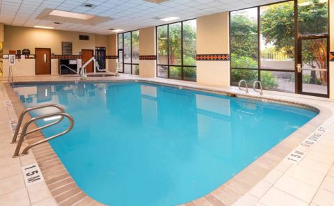 Hotel Houston Marriott South At Hobby Airport image