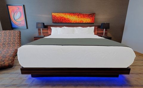 Hotel Hotel Clique Calgary Airport image