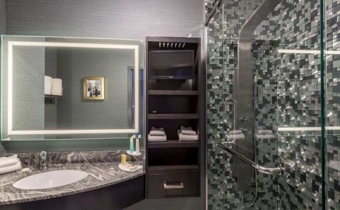 Hotel Hotel Clique Calgary Airport image