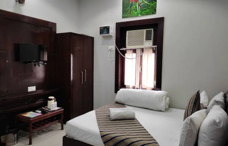 Hotel Krishna Ji, Haridwar