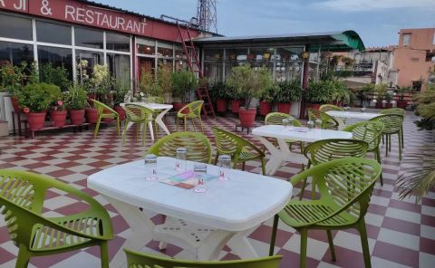 Hotel Hotel Krishna Ji image