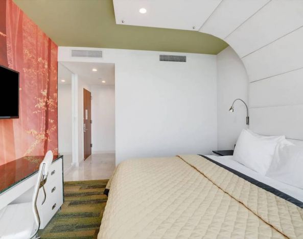Day use room at Wyndham Garden Brooklyn Sunset Park.