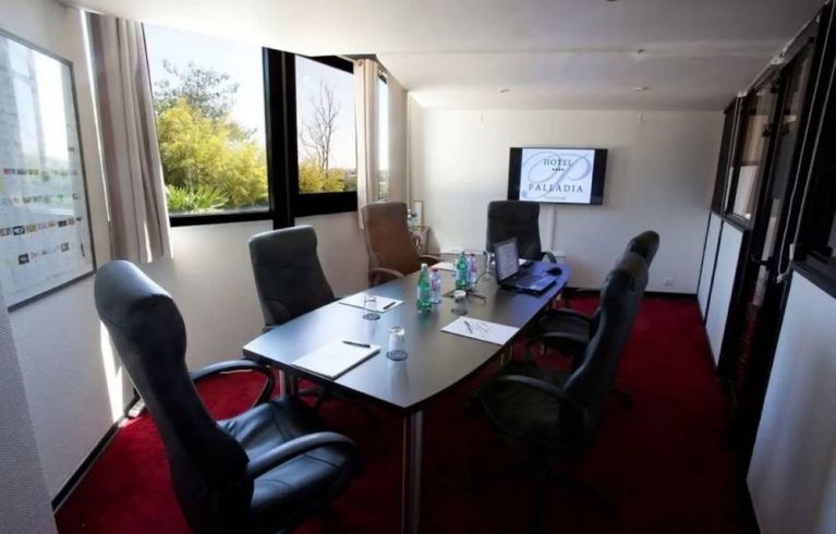 Hotel Palladia Toulouse, Toulouse