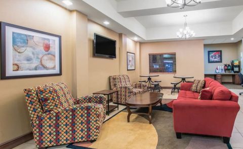 Hotel Hawthorn Suites By Wyndham Longview image