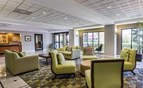 Hotel Comfort Inn Southwest At Westpark image