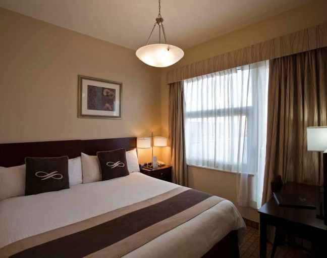 Pointe Plaza Hotel