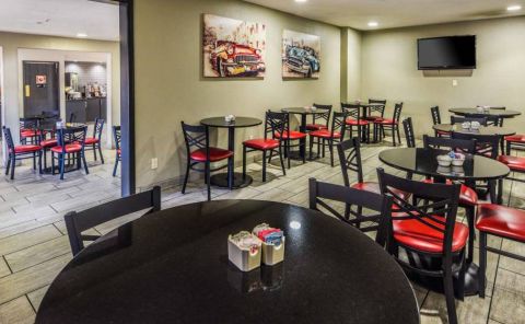 Hotel Best Western Desert Villa Inn image