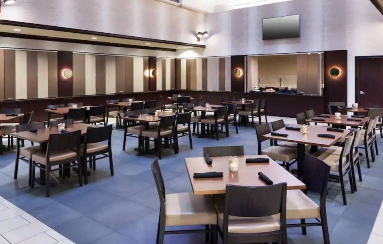 Embassy Suites Tampa Brandon, Tampa