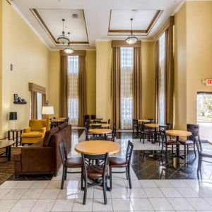 Dining area perfect for coworking at Sleep Inn & Suites Stafford - Sugar Land.