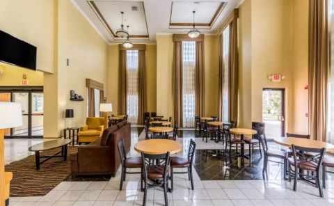 Hotel Sleep Inn & Suites Stafford - Sugar Land image