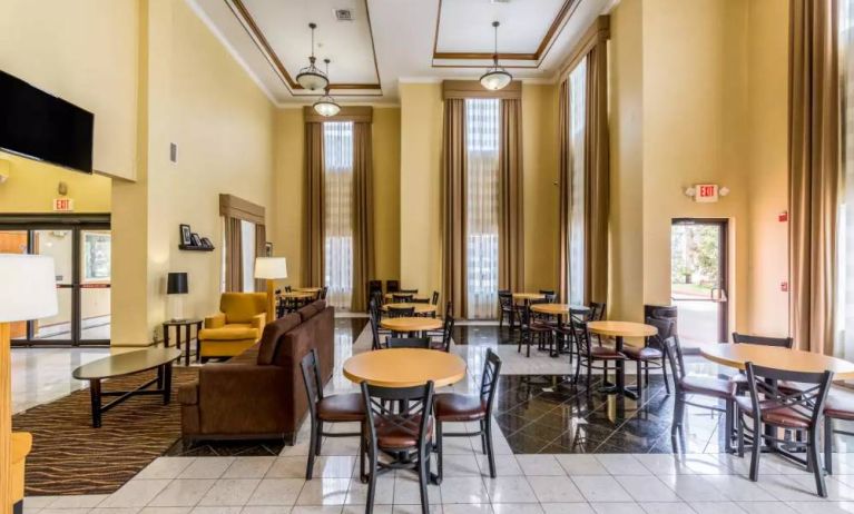 Dining area perfect for coworking at Sleep Inn & Suites Stafford - Sugar Land.