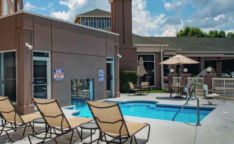 Hotel Hilton Garden Inn Charlotte Pineville image