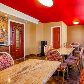 Hotel Rodeway Inn Meadowlands image