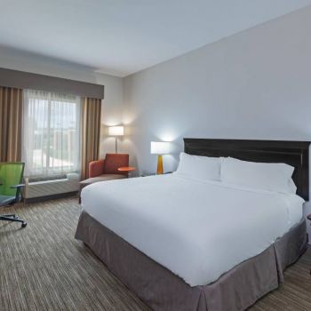 Hotel Holiday Inn Express & Suites Shreveport South - Park Plaza image