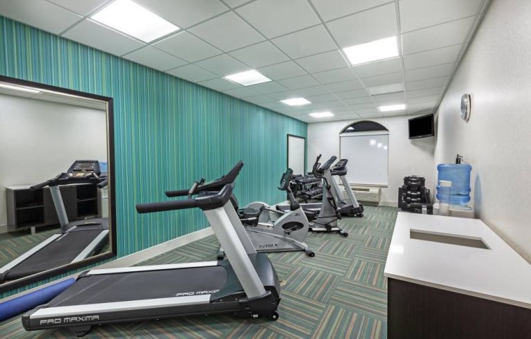 Holiday Inn Express & Suites Shreveport South - Park Plaza, Shreveport