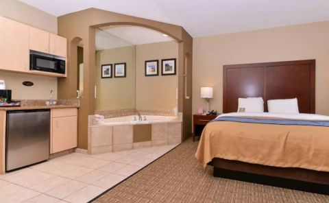 Hotel Comfort Inn Fountain Hills image